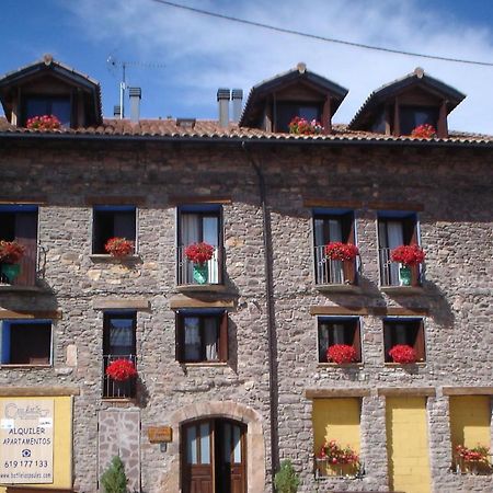 Apartamentos Turisticos Batlle Laspaules Luaran gambar