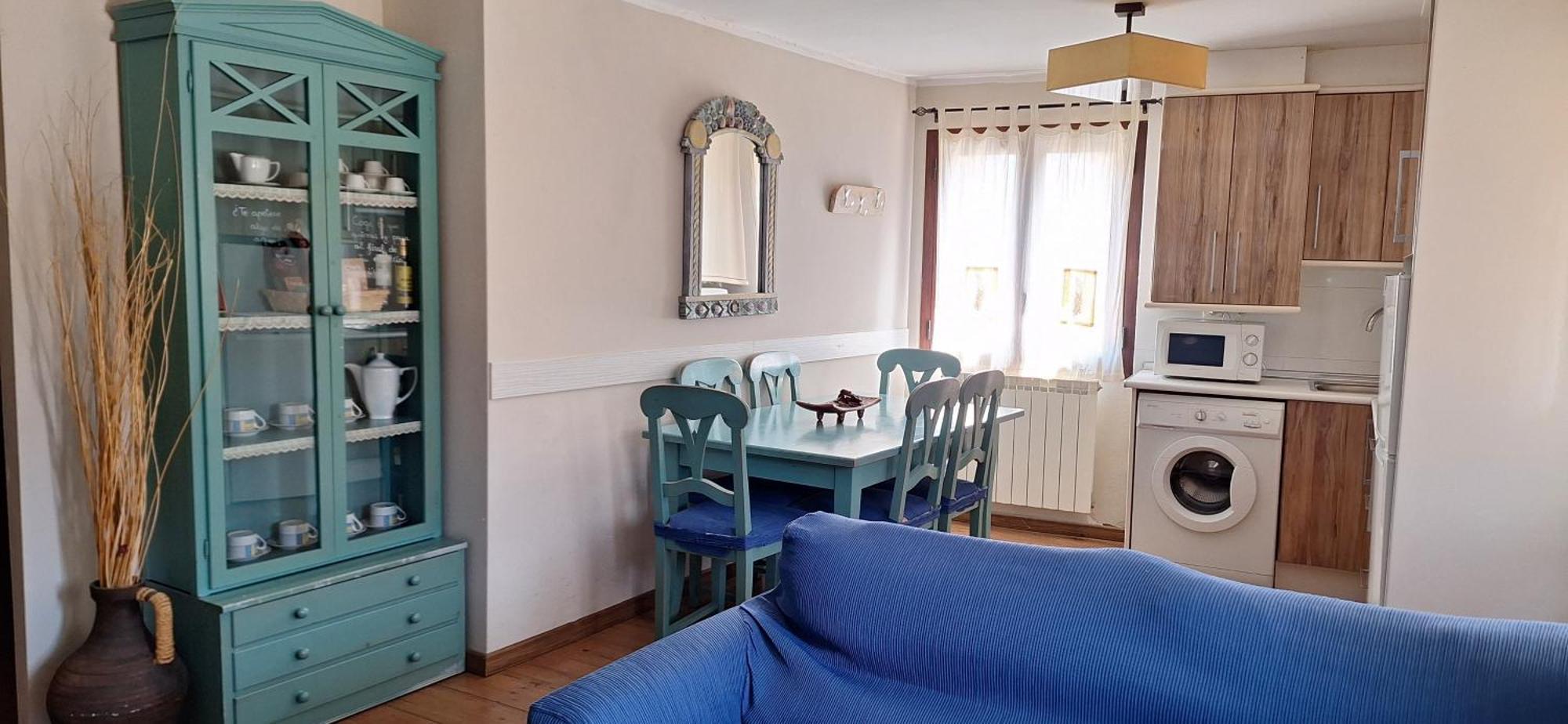 Apartamentos Turisticos Batlle Laspaules Luaran gambar
