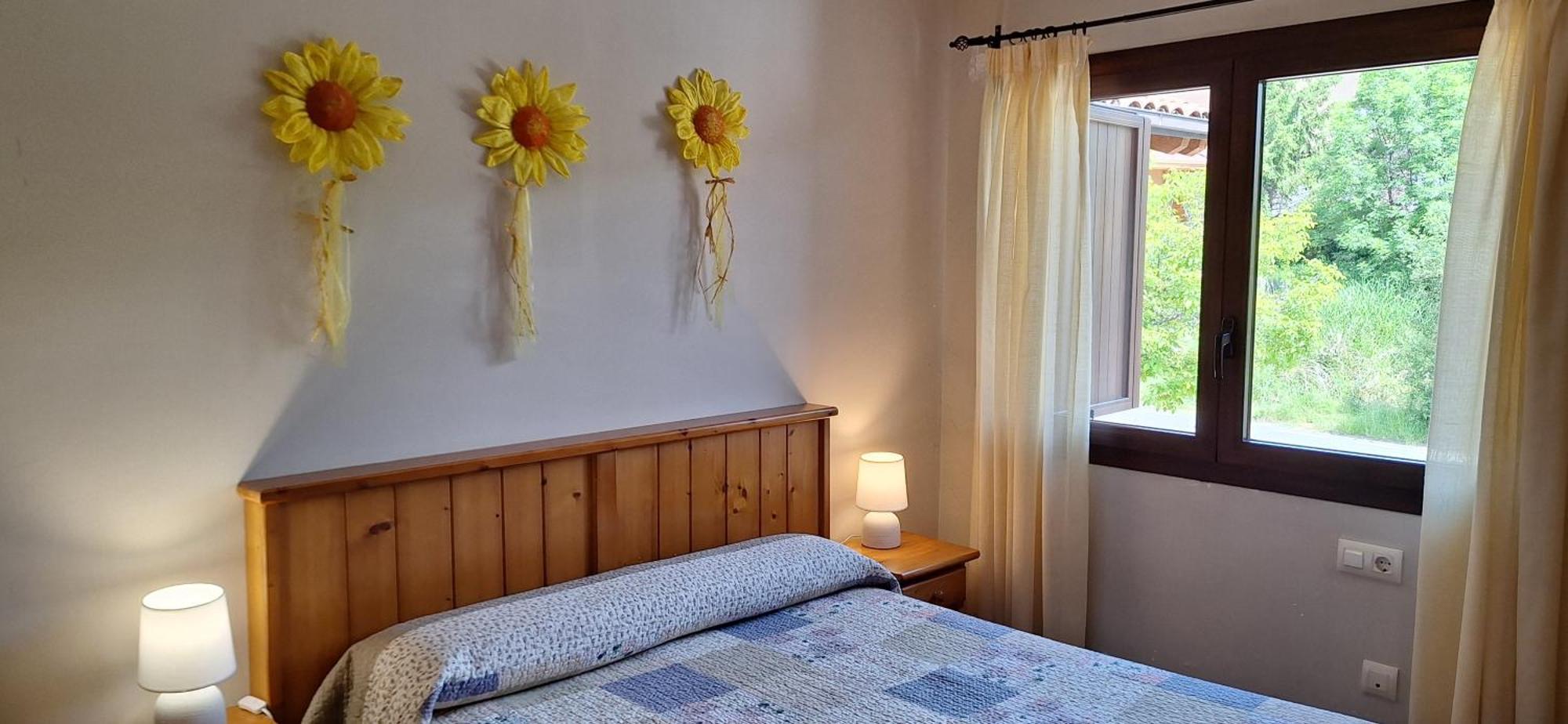 Apartamentos Turisticos Batlle Laspaules Luaran gambar
