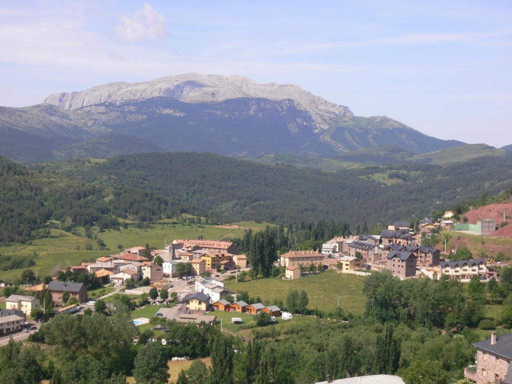 Apartamentos Turisticos Batlle Laspaules Luaran gambar