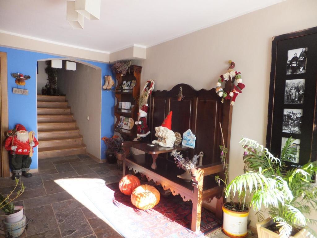 Apartamentos Turisticos Batlle Laspaules Luaran gambar